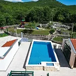Family Friendly House With A Swimming Pool Kotlenice, Zagora - 22219 * 더갈포지
